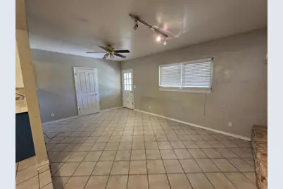 333 W Nimitz St, Fredericksburg, TX 78624 - Photo 5