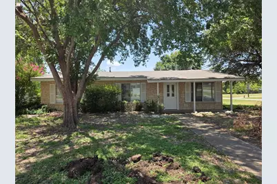 333 W Nimitz St, Fredericksburg, TX 78624 - Photo 1