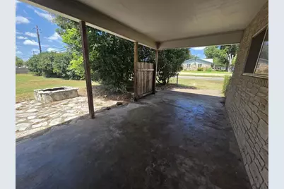 333 W Nimitz St, Fredericksburg, TX 78624 - Photo 17