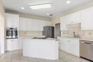 103 Crockett Dr, Kerrville, TX 78028 - Photo 13