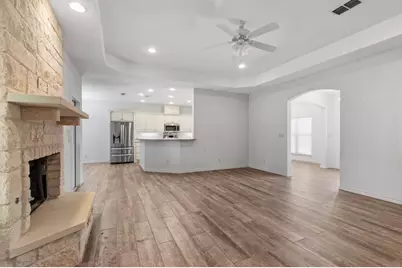 143 Stonewood, Fredericksburg, TX 78624 - Photo 9