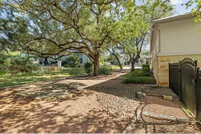 143 Stonewood, Fredericksburg, TX 78624 - Photo 27