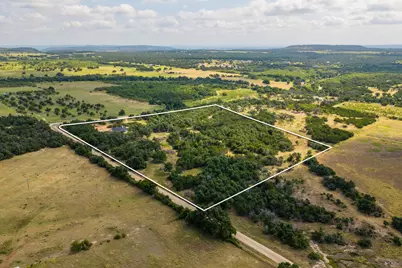 2662 Old Willow Rd, Fredericksburg, TX 78624 - Photo 3