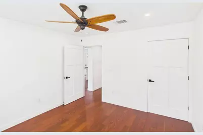 313 Fulton St, Fredericksburg, TX 78624 - Photo 19