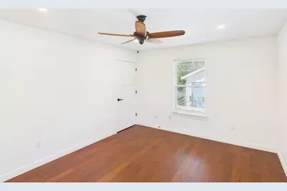 313 Fulton St, Fredericksburg, TX 78624 - Photo 15