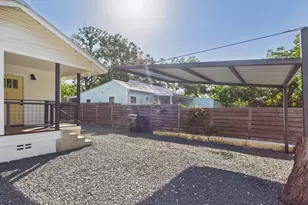 313 Fulton St, Fredericksburg, TX 78624 - Photo 21
