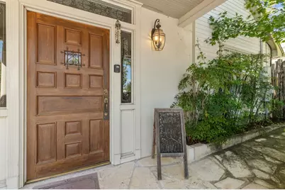 208 E San Antonio St, Fredericksburg, TX 78624 - Photo 13