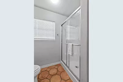 208 E San Antonio St, Fredericksburg, TX 78624 - Photo 31