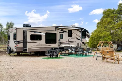460 E Reeves Lane, Harper, TX 78631 - Photo 11