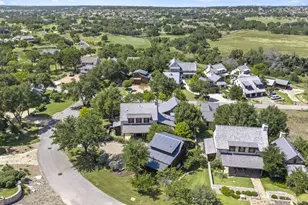 31 Riviera Cv, Fredericksburg, TX 78624 - Photo 3