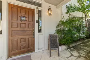 208 E San Antonio St, Fredericksburg, TX 78624 - Photo 13