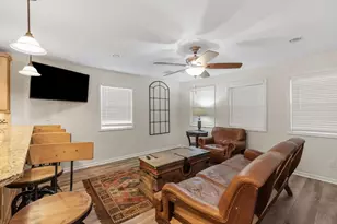 208 E San Antonio St, Fredericksburg, TX 78624 - Photo 61