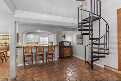 208 E San Antonio St, Fredericksburg, TX 78624 - Photo 15