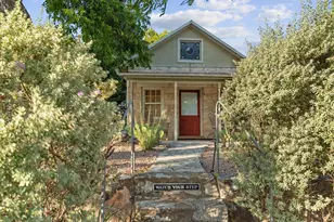 208 E San Antonio St, Fredericksburg, TX 78624 - Photo 83