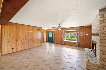 959 S Eagle St, Fredericksburg, TX 78624 - Photo 15