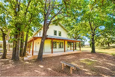 959 S Eagle St, Fredericksburg, TX 78624 - Photo 13
