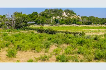 328 Morning Glory Dr, Fredericksburg, TX 78624 - Photo 9