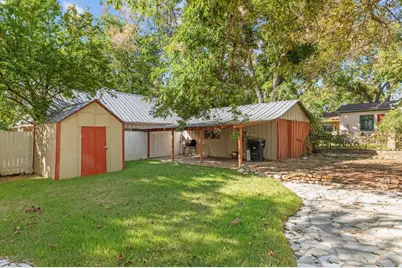104 N Cherry St, Fredericksburg, TX 78624 - Photo 21