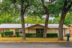 606 S Columbus, Fredericksburg, TX 78624 - Photo 1