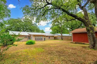 606 S Columbus, Fredericksburg, TX 78624 - Photo 17