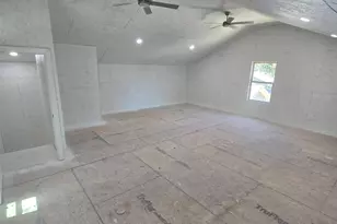 204 Crestwood Dr, Fredericksburg, TX 78624 - Photo 23