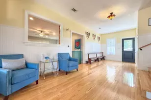 901 N Llano St, Fredericksburg, TX 78624 - Photo 9