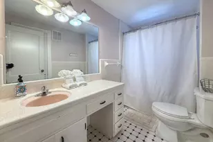 901 N Llano St, Fredericksburg, TX 78624 - Photo 17