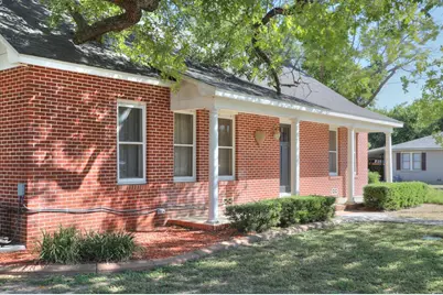 901 N Llano St, Fredericksburg, TX 78624 - Photo 1