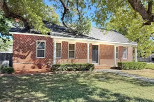 901 N Llano St, Fredericksburg, TX 78624 - Photo 27