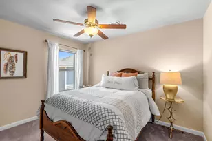 510 S Mueller St, Fredericksburg, TX 78624 - Photo 15