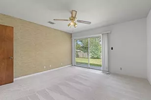105 Hale St, Fredericksburg, TX 78624 - Photo 19