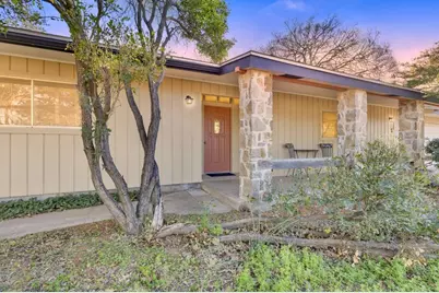 105 Hale St, Fredericksburg, TX 78624 - Photo 1