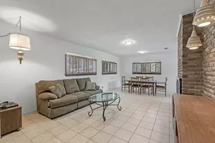 105 Hale St, Fredericksburg, TX 78624 - Photo 11