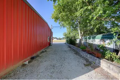 1301,1307 N Main St, Blanco, TX 78606 - Photo 33