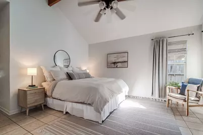 207 Green Oaks Loop, Fredericksburg, TX 78624 - Photo 17