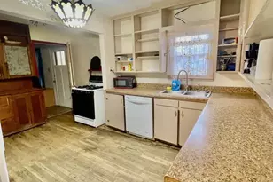807 E Anniston, Llano, TX 78643 - Photo 5