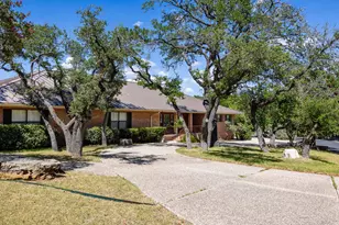 304 Spring Mill Dr, Kerrville, TX 78028 - Photo 1