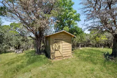 731 W Mountain View Dr, Lakehills, TX 78063 - Photo 29