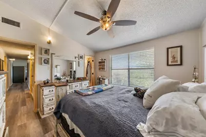 731 W Mountain View Dr, Lakehills, TX 78063 - Photo 11