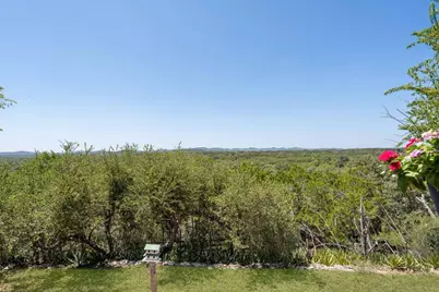 731 W Mountain View Dr, Lakehills, TX 78063 - Photo 25
