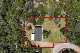 731 W Mountain View Dr, Lakehills, TX 78063 - Photo 31