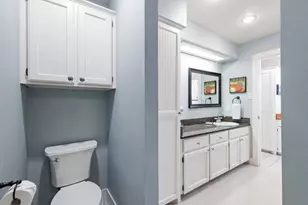 305 S Orange St, Fredericksburg, TX 78624 - Photo 21