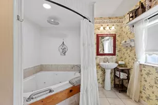 305 S Orange St, Fredericksburg, TX 78624 - Photo 45