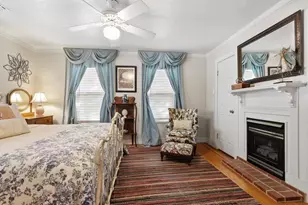 305 S Orange St, Fredericksburg, TX 78624 - Photo 31