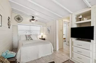 305 S Orange St, Fredericksburg, TX 78624 - Photo 25
