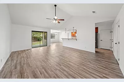 720 Darlington Dr, Fredericksburg, TX 78624 - Photo 5