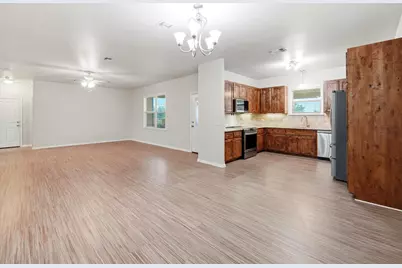 805 Scarlet Oak Court, Fredericksburg, TX 78624 - Photo 3