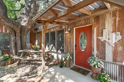 307 S Creek St, Fredericksburg, TX 78624 - Photo 27