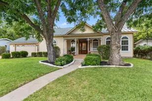 408 W Creek St, Fredericksburg, TX 78624 - Photo 1