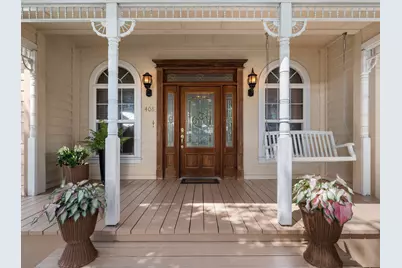 408 W Creek St, Fredericksburg, TX 78624 - Photo 3